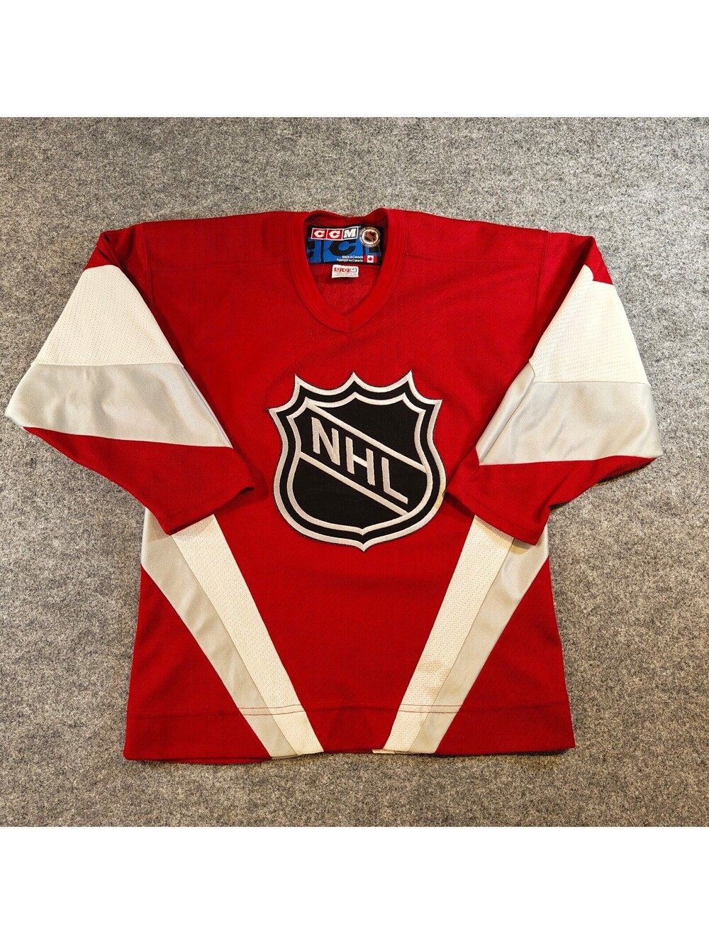 CCM NHL Shield Jersey Boys L/XL Red White Hockey Jersey Made in Canada